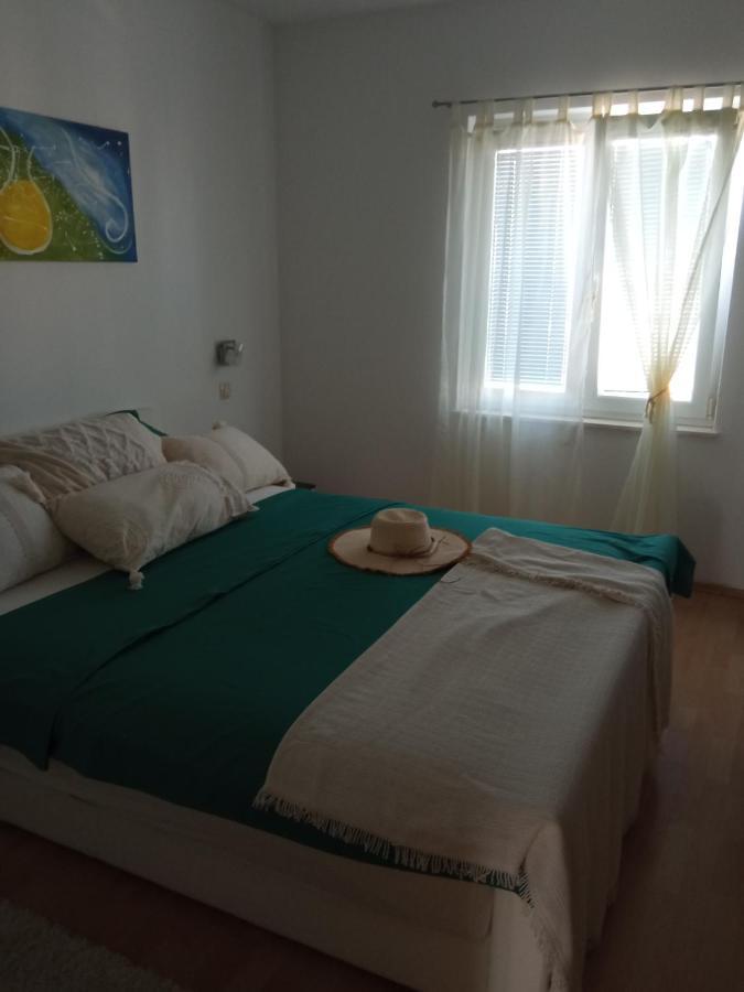 Apartments Tomic Vodice Exterior foto