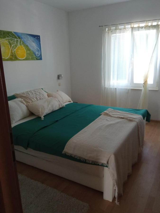Apartments Tomic Vodice Exterior foto