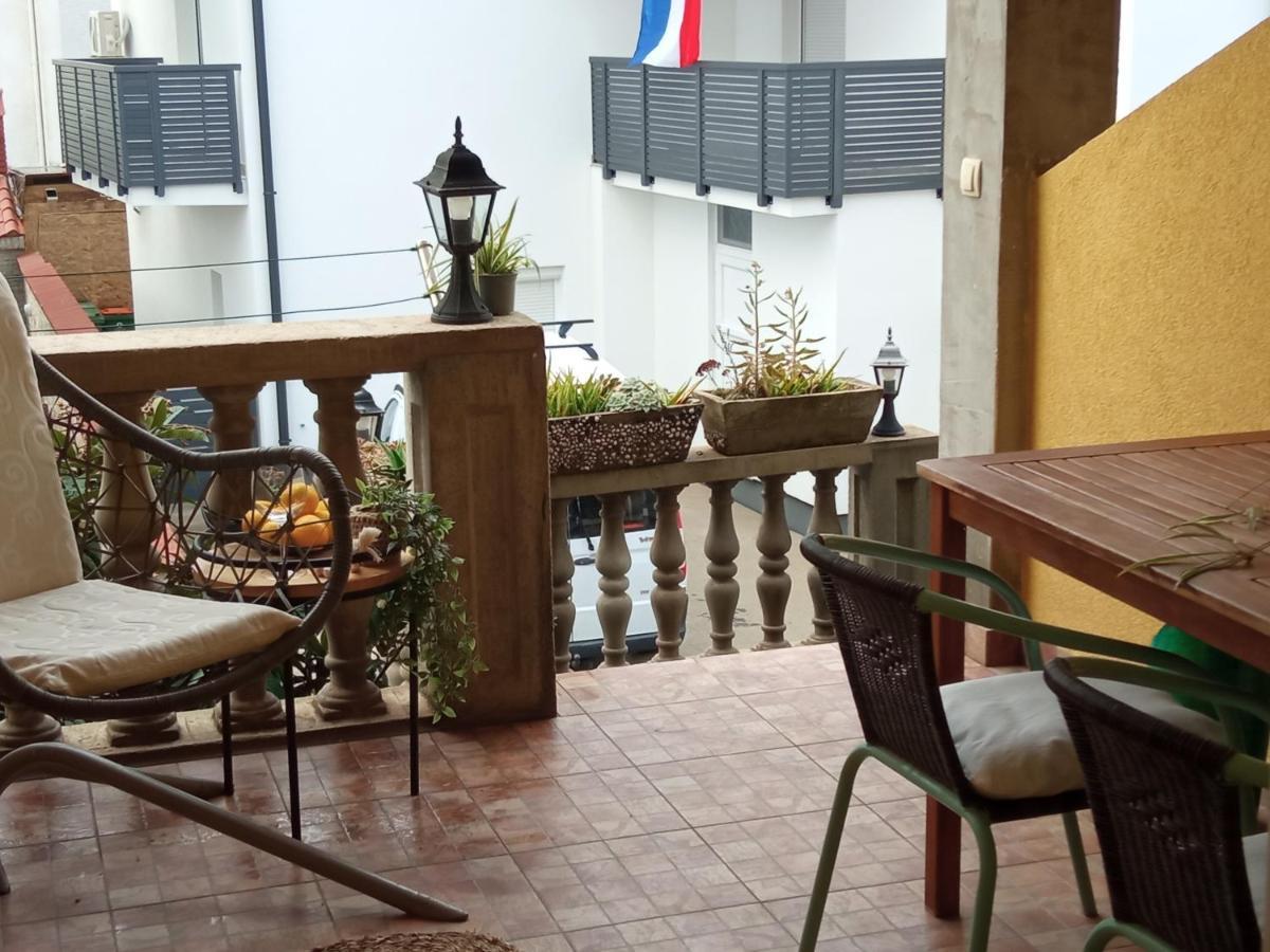 Apartments Tomic Vodice Exterior foto